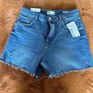 Zara “The 90’s Bermuda” Shorts Size 8
